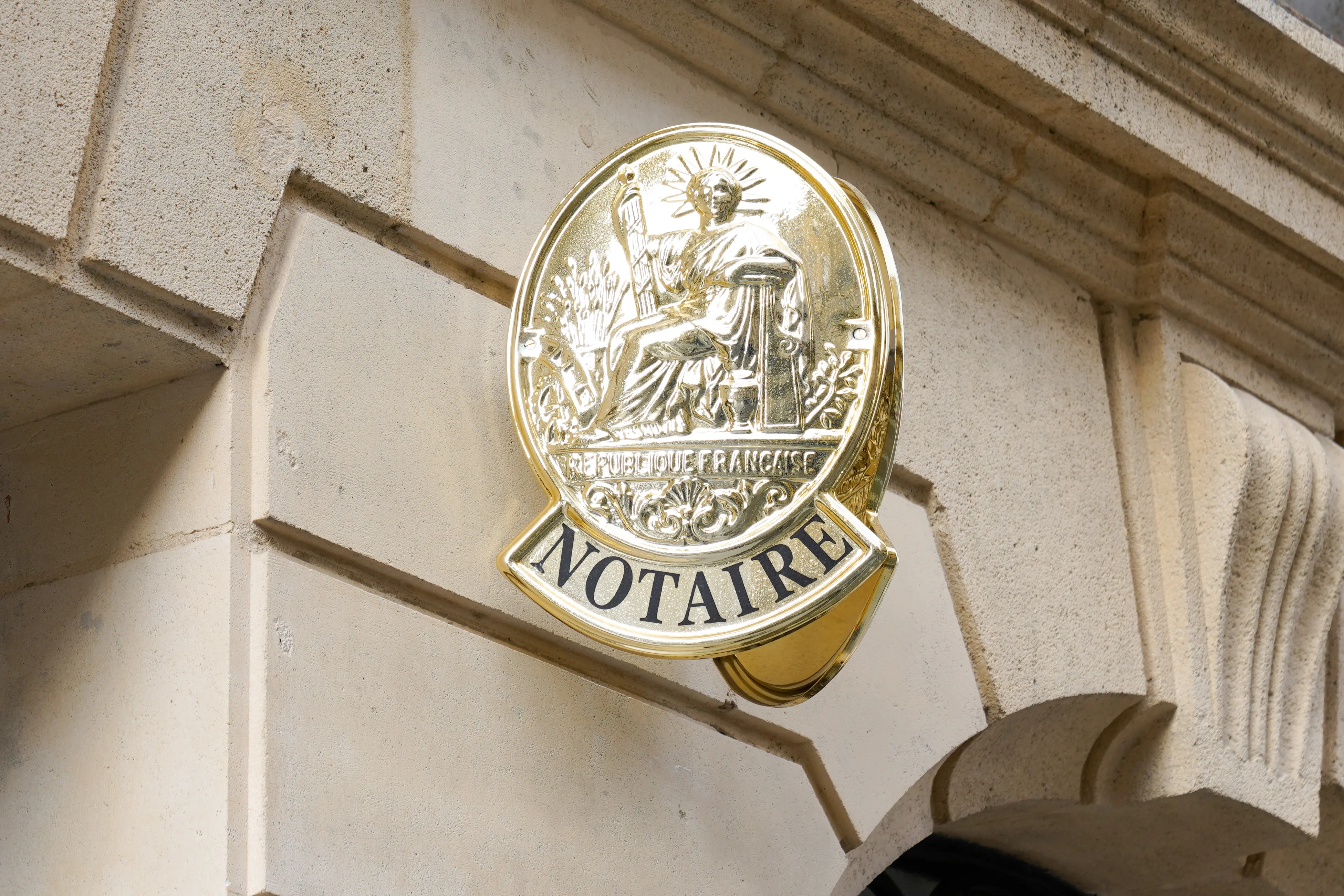 Votre notaire Maître Acquaviva situé à Saint-Jean-de-Braye met l’humain au cœur du conseil juridique, avec disponibilité, réactivité et expertise.